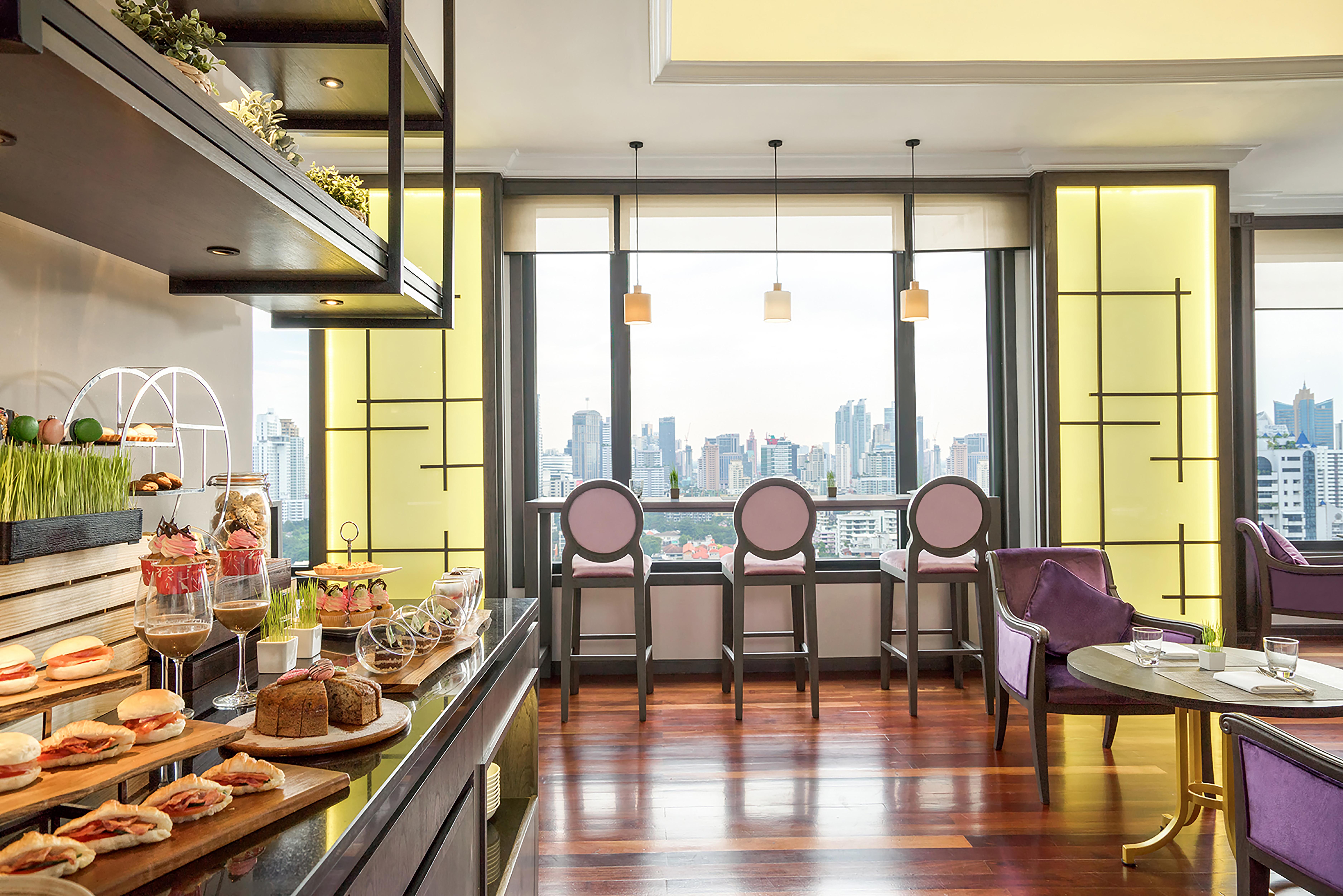 Grand Mercure Bangkok Atrium Εξωτερικό φωτογραφία The Club at The Royal